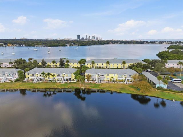 220 POMPANO DRIVE SE D, St Petersburg, FL 33705