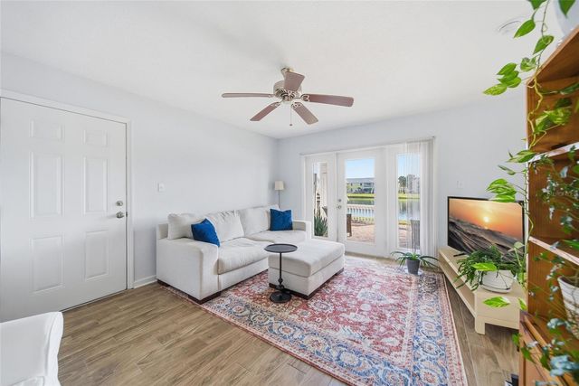 220 POMPANO DRIVE SE D, St Petersburg, FL 33705