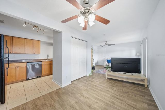 220 POMPANO DRIVE SE D, St Petersburg, FL 33705