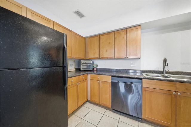 220 POMPANO DRIVE SE D, St Petersburg, FL 33705