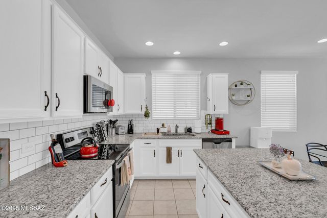 6556 E Via Arroyo Azul, Tucson, AZ 85756