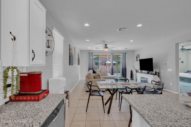 6556 E Via Arroyo Azul, Tucson, AZ 85756