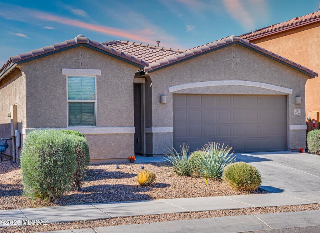 6556 E Via Arroyo Azul, Tucson, AZ 85756