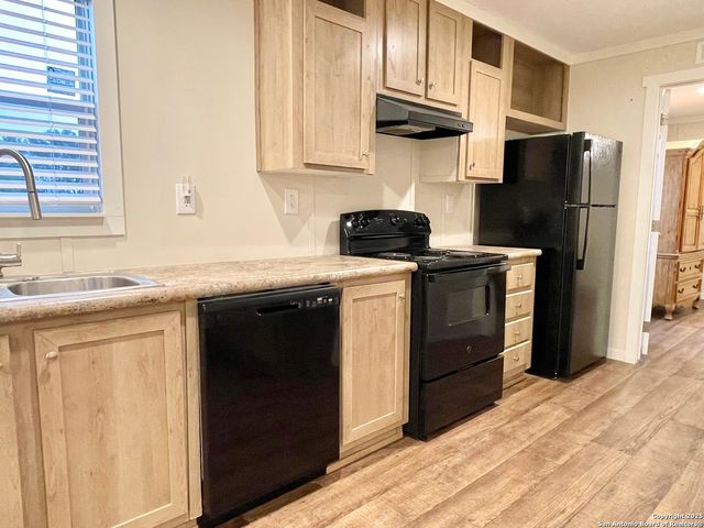 7970 1st, Somerset, TX 78069