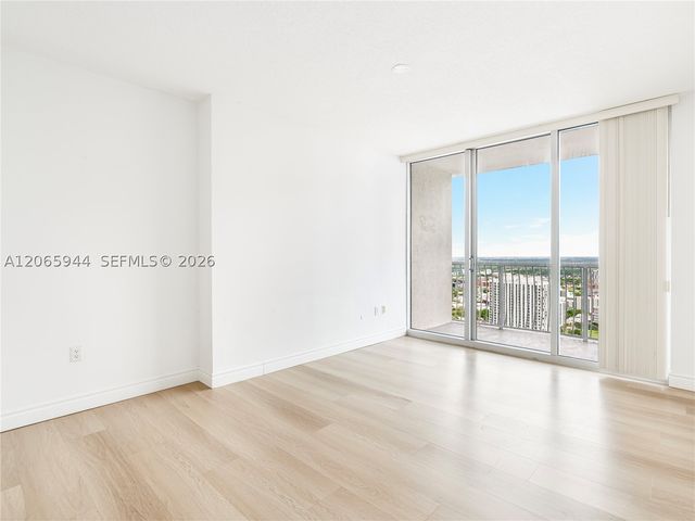 1750 N Bayshore Dr PH-5309, Miami, FL 33132