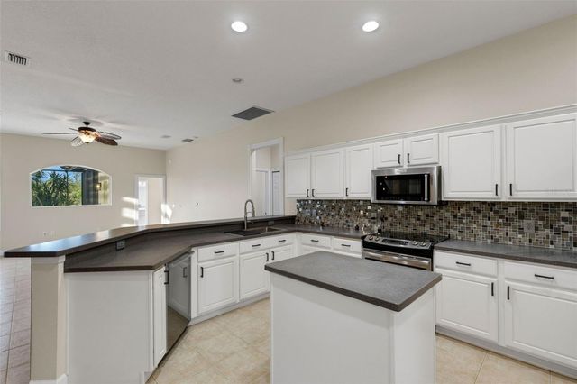 11011 HYACINTH PLACE, Lakewood Ranch, FL 34202