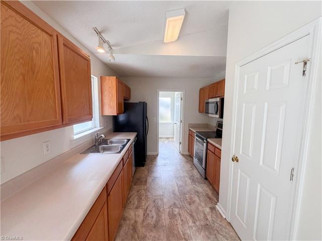1807 Antler Court, Greensboro, NC 27406