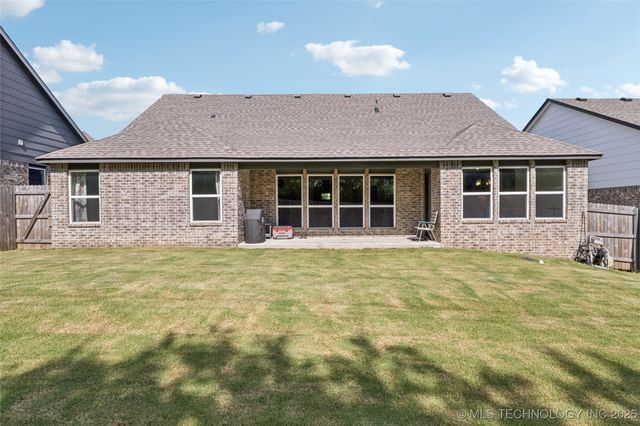 3618 S 12th Place, Broken Arrow, OK 74011
