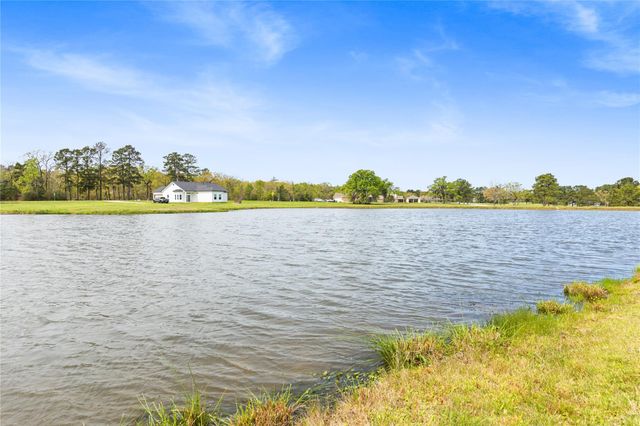 140 Meadowview Drive, Trinity, TX 75862