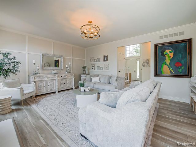 13340 Andover Drive, Plymouth, MI 48170