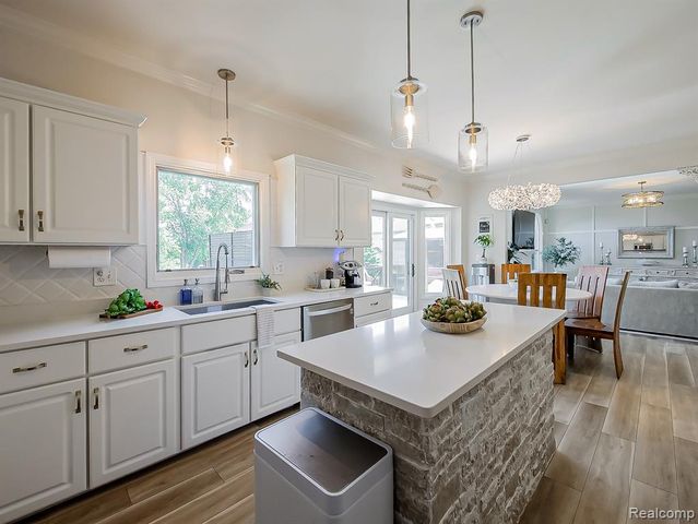 13340 Andover Drive, Plymouth, MI 48170