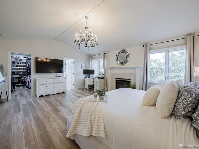 13340 Andover Drive, Plymouth, MI 48170