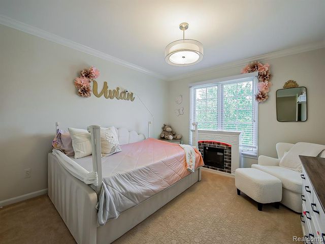 13340 Andover Drive, Plymouth, MI 48170