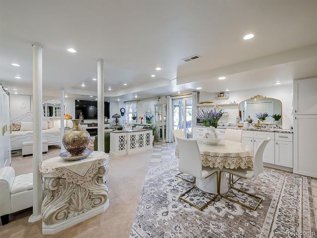 13340 Andover Drive, Plymouth, MI 48170