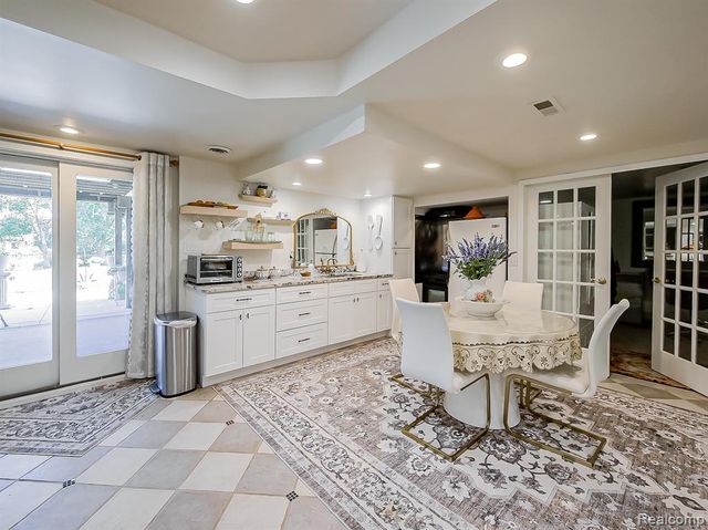 13340 Andover Drive, Plymouth, MI 48170