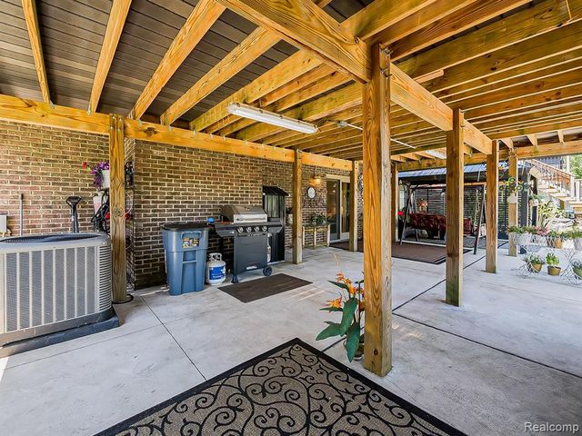 13340 Andover Drive, Plymouth, MI 48170