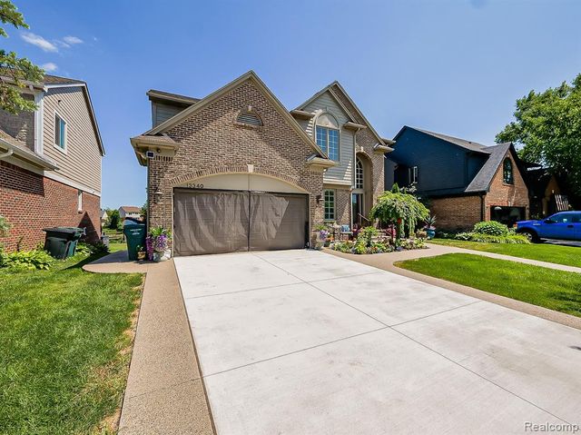 13340 Andover Drive, Plymouth, MI 48170
