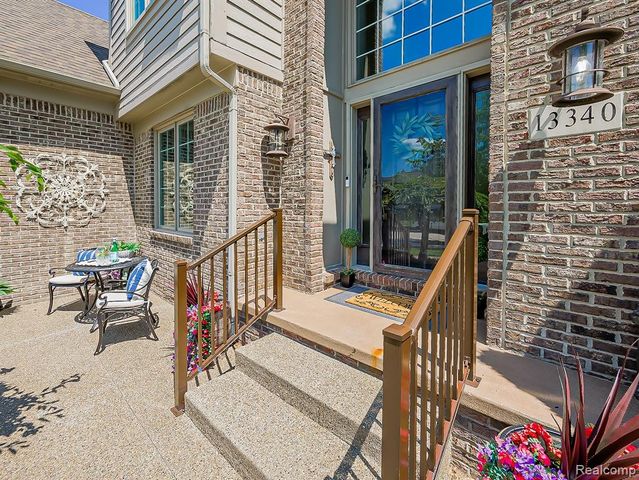 13340 Andover Drive, Plymouth, MI 48170