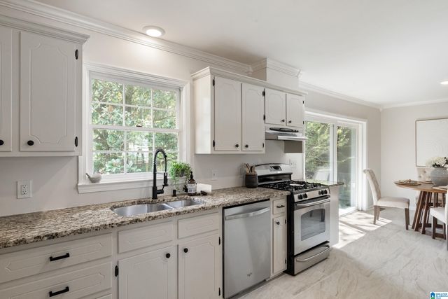 2369 HACKBERRY LANE, Birmingham, AL 35226