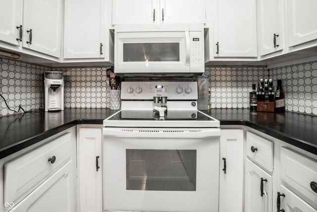 129 W Hickory Drive, Greenfield, IN 46140