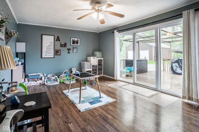 129 W Hickory Drive, Greenfield, IN 46140