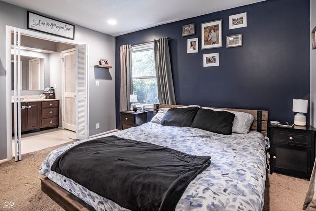 129 W Hickory Drive, Greenfield, IN 46140