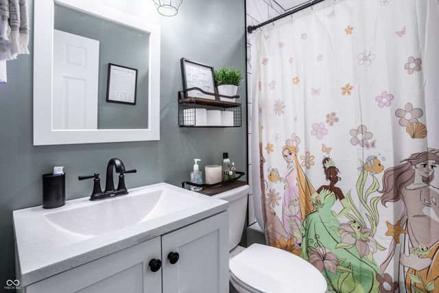 129 W Hickory Drive, Greenfield, IN 46140