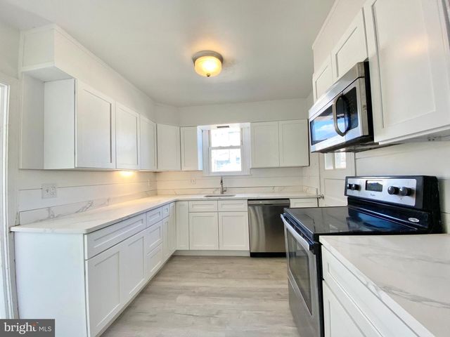 1029 LAFAYETTE AVE, Prospect Park, PA 19076
