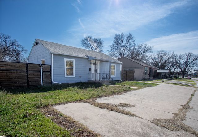2120 N Riverside Drive, Fort Worth, TX 76111