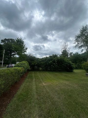 363 Concord Rd 1, Billerica, MA 01821