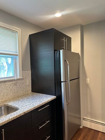 363 Concord Rd 1, Billerica, MA 01821