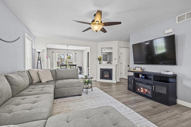 268 FORT DRIVE, Neenah, WI 54956