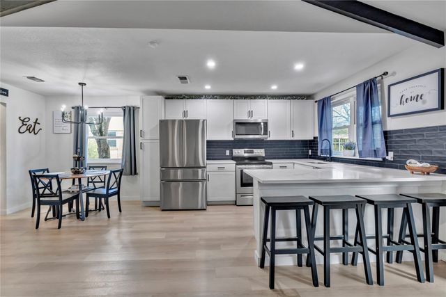 524 NW Ann Lois Lane, Burleson, TX 76028