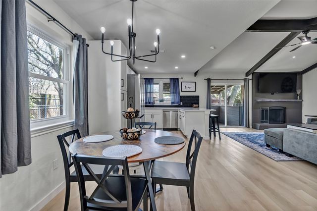 524 NW Ann Lois Lane, Burleson, TX 76028