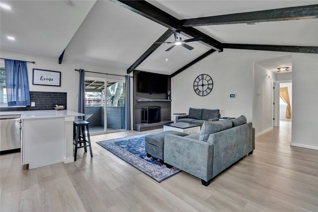 524 NW Ann Lois Lane, Burleson, TX 76028