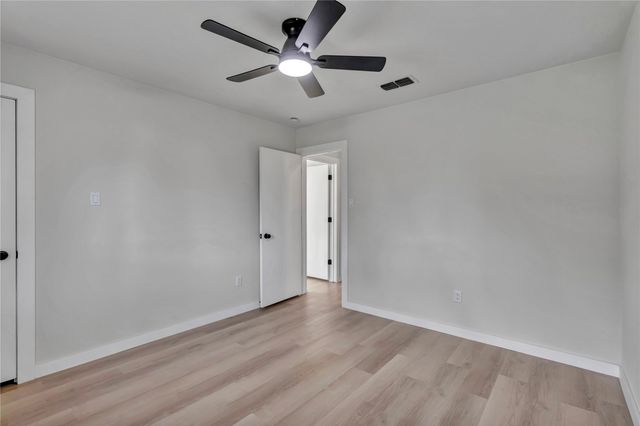 524 NW Ann Lois Lane, Burleson, TX 76028