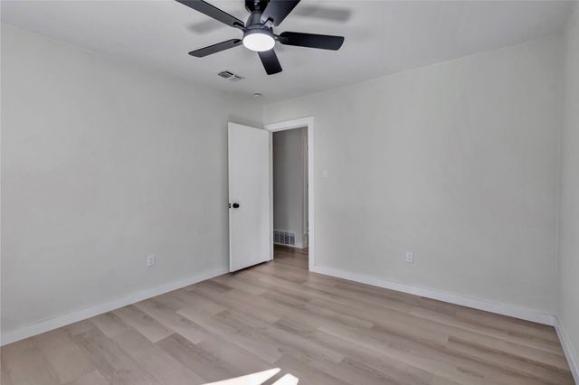 524 NW Ann Lois Lane, Burleson, TX 76028