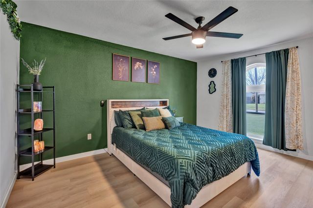 524 NW Ann Lois Lane, Burleson, TX 76028