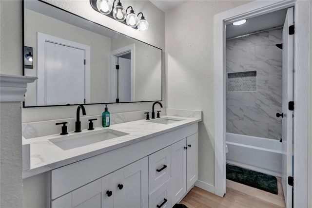 524 NW Ann Lois Lane, Burleson, TX 76028