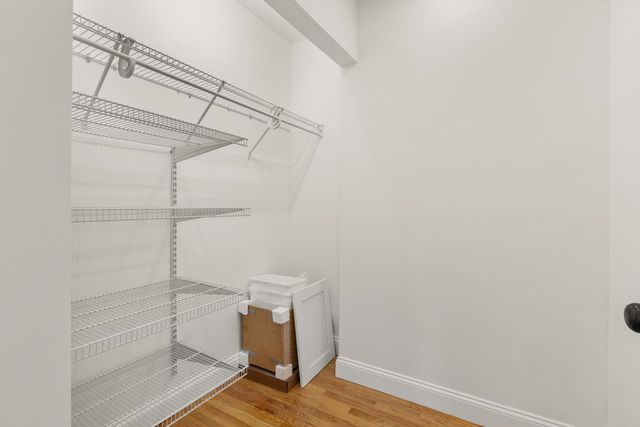 26 Moffat Street, Portsmouth, NH 03801