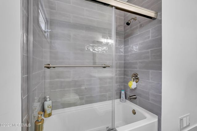 295 Jerome Avenue, Oakhurst, NJ 07755