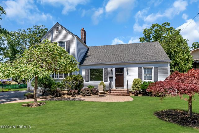 295 Jerome Avenue, Oakhurst, NJ 07755