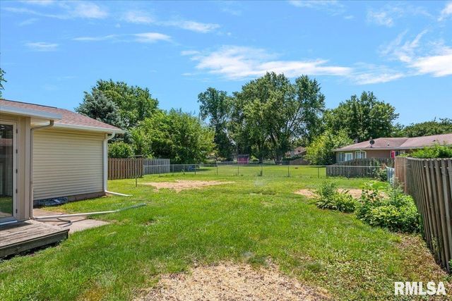 2320 LINDBERGH Boulevard, Springfield, IL 62704