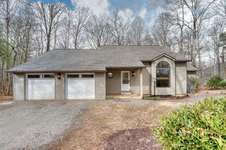 1957 Drayton Way, Young Harris, GA 30582