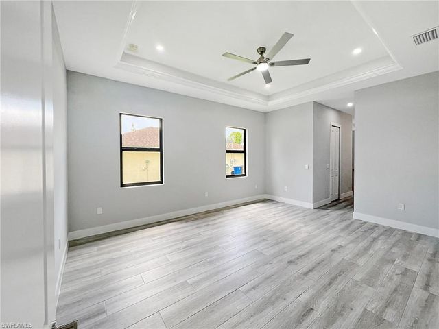 1031 Apple AVE, Lehigh Acres, FL 33971