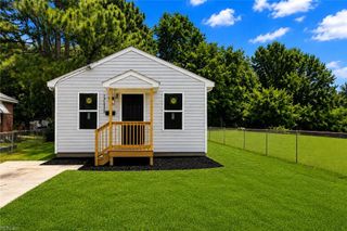 752 Oxford ST, Suffolk, VA 23434
