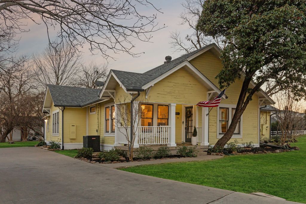 704 Williams Street, Rockwall, TX 75087