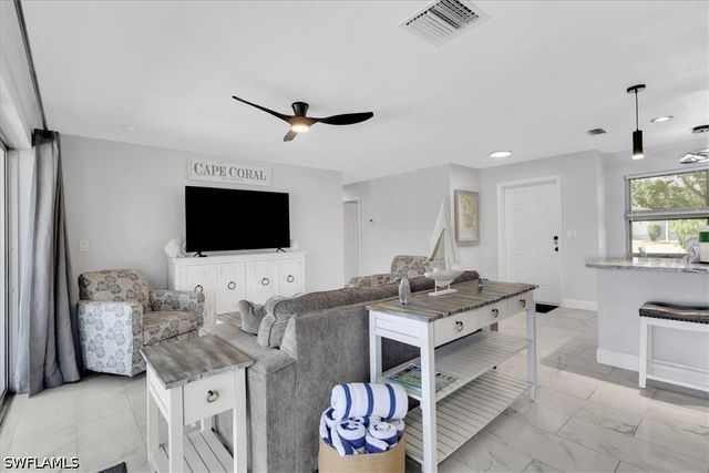 1510 SE 33rd ST, Cape Coral, FL 33904