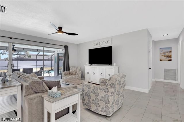 1510 SE 33rd ST, Cape Coral, FL 33904