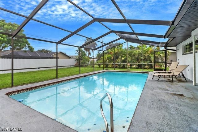 1510 SE 33rd ST, Cape Coral, FL 33904